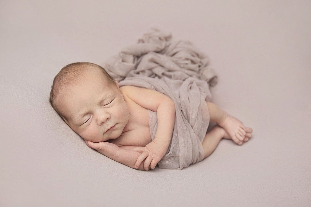 English speaking Newborn photographer Budapest